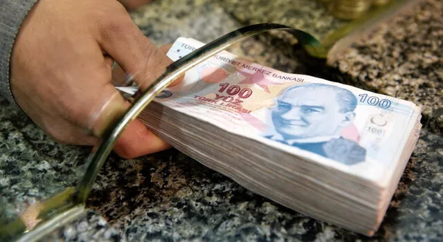 لیر ترکیه به کف جدیدی سقوط کرد