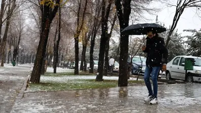 احتمال-رگبار-پراکنده-در-این-استان-ها-آخر-هفته-هوای-تهران-تغییر-می-کند