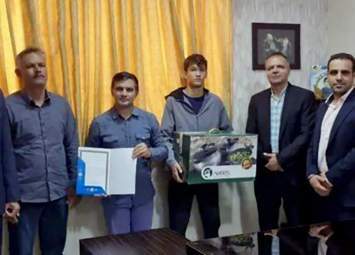 پاداشی که همه را متعجب کرد/ اهدای قابلمه به قهرمانان افتخارآفرینان!