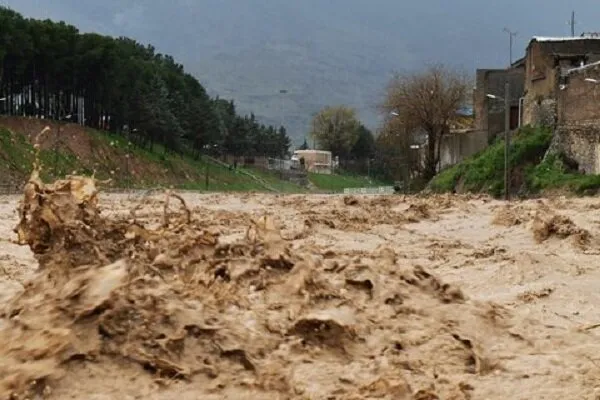 سیل در روستای نهوج شهرستان اردستان + فیلم
