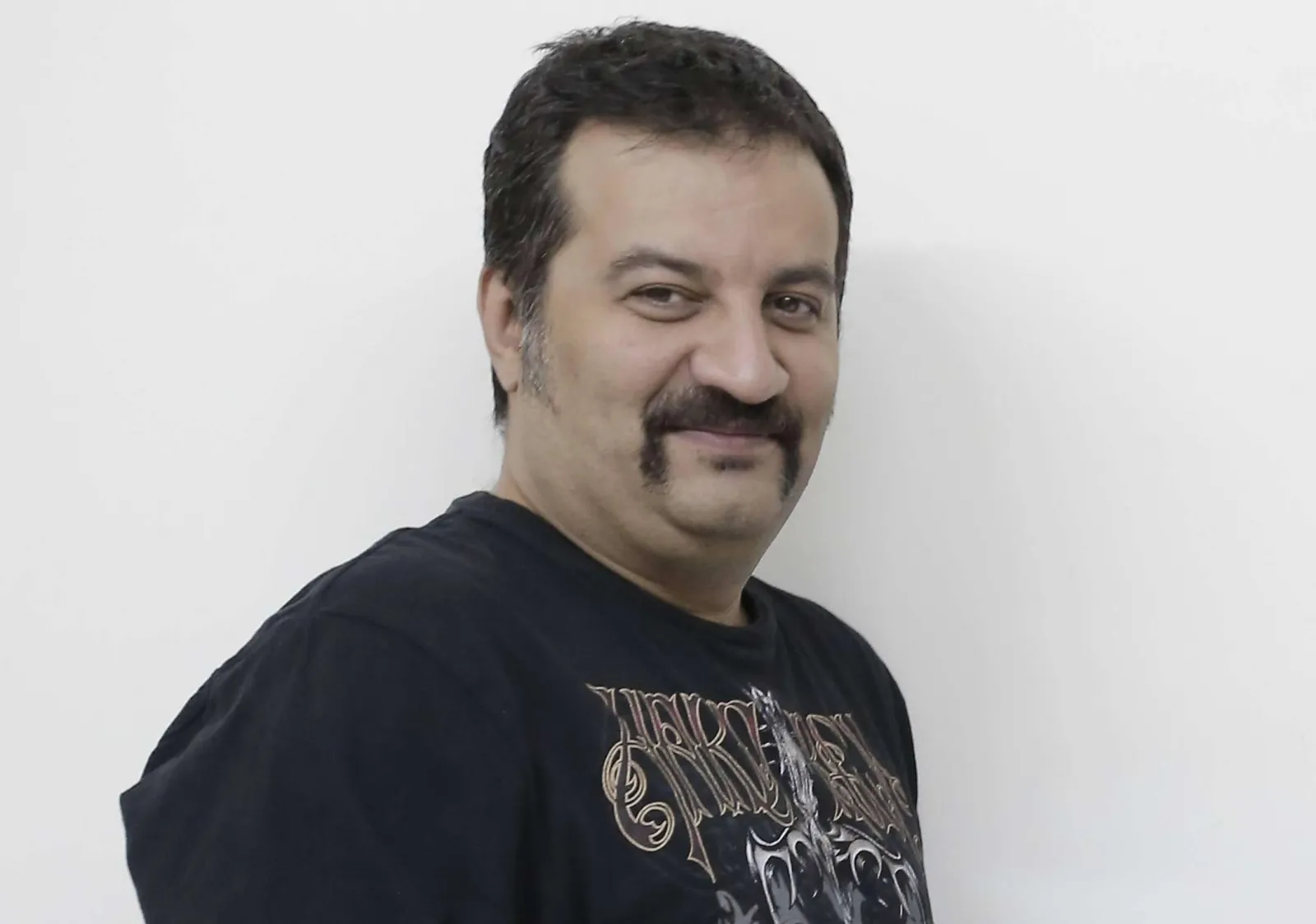 مهراب قاسم‌خانی قید اینستاگرام را زد +عکس