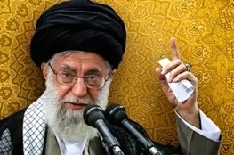 روایت رهبرانقلاب درباره افرادی که آلوده دنیا شدند +فیلم