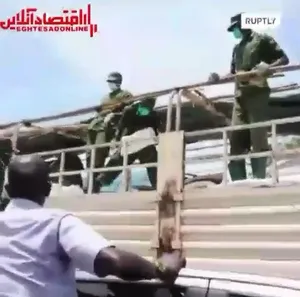 فیلمی از نحوه توزیع غذا بین قرنطینه شدگان توسط ارتش کنیا