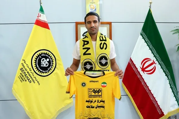 جدایی هافبک استقلال رسمی شد / ریگی به سپاهان پیوست