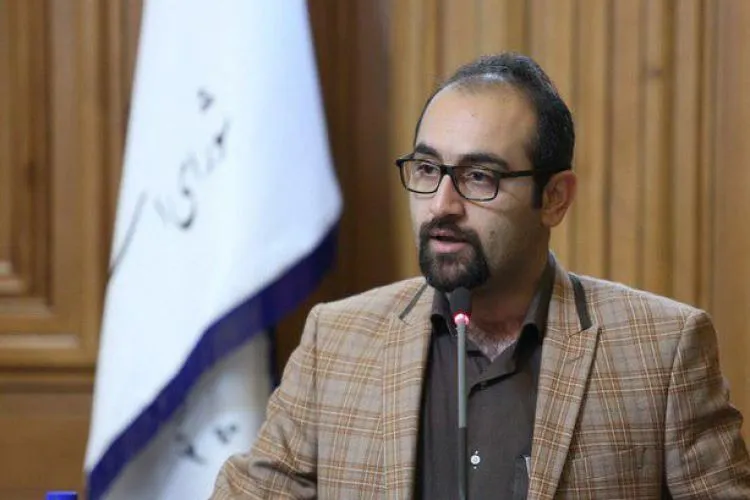 تبعیض در پخش مسابقات فوتبال در فضاهای شهری خاص
