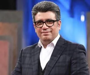 جشن سینماگر شدن مجری معروف با ۲کیک کوچک +عکس