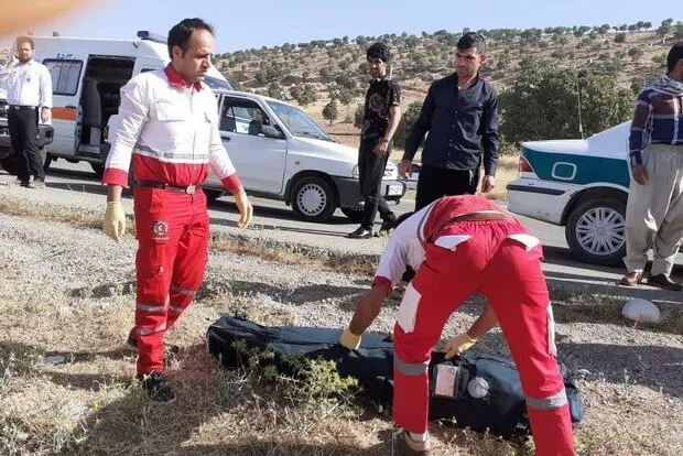 تصادف شدید پراید و کامیون جان یک نفر را گرفت