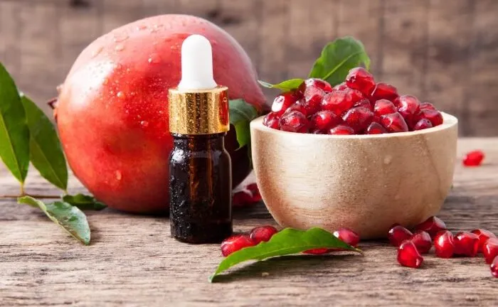 خاصیت ماسک انار برای چین و چروک های صورت