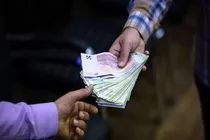 حقوق-کدام-کارمندان-40-درصد-افزایش-می-یابد