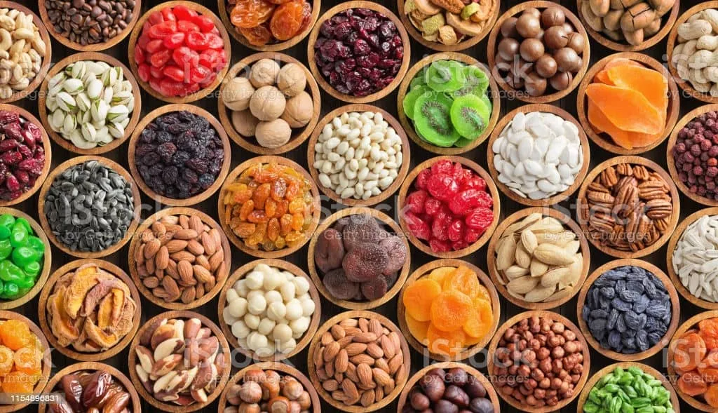 میوه و آجیل را جایگزین وعده اصلی غذایی نکنید