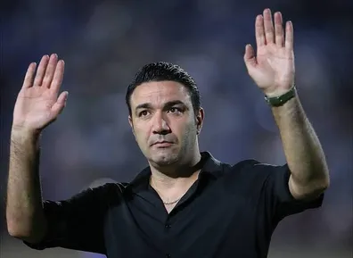 هشدار-جواد-نکونام-به-بازیکنان-تراکتور-از-آب-گل-آلود-ماهی-گرفتند
