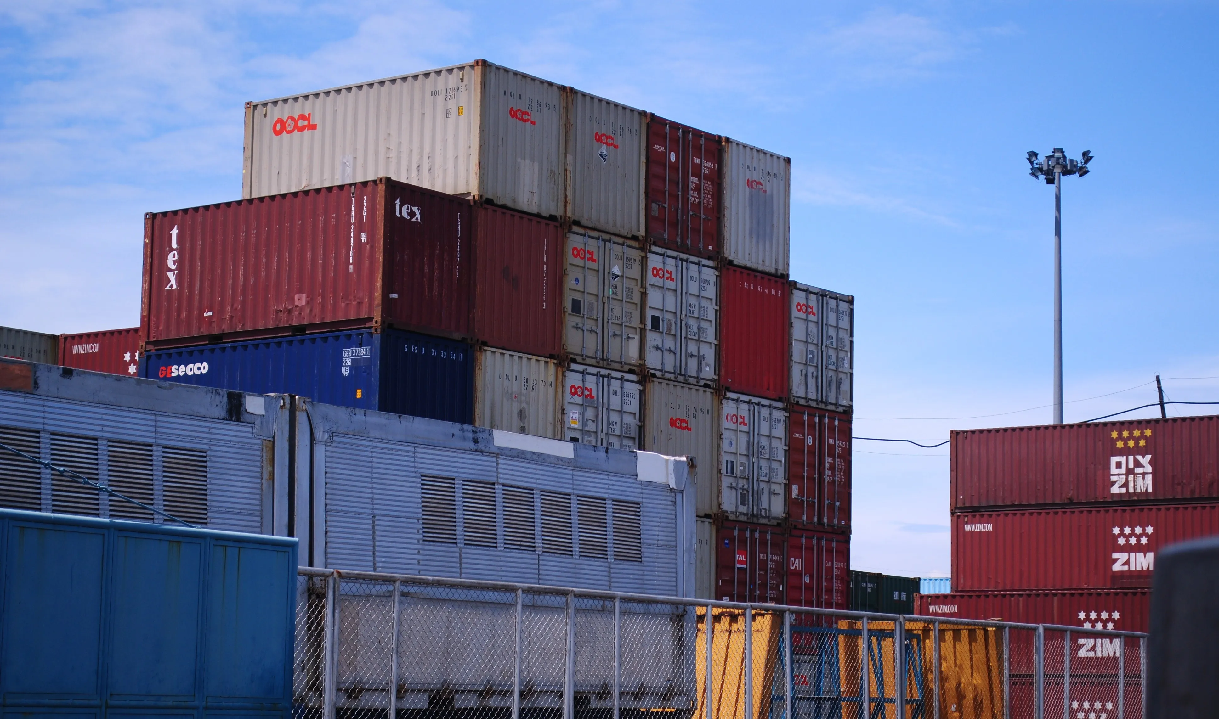 Dlrs 143 million goods exported from West Azarbaijan Customs House