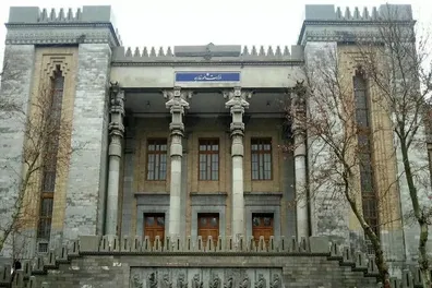 توضیح-وزارت-خارجه-درباره-گفت-وگوی-عراقچی-و-حامد-کرزی-در-رم
