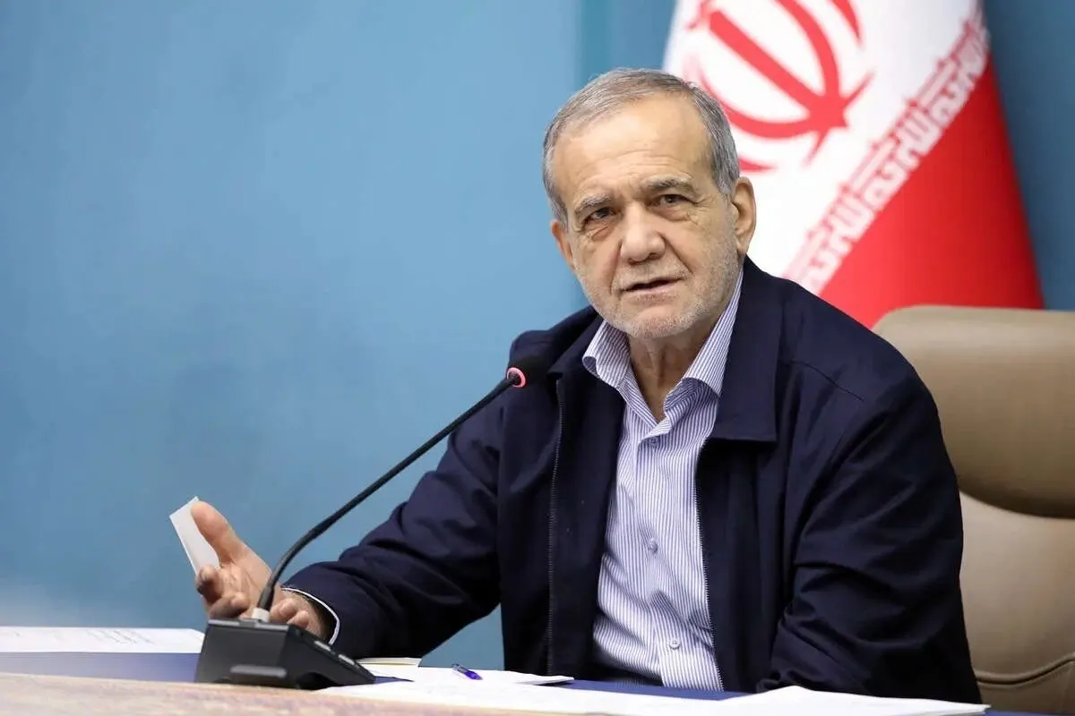 انتقاد تند پزشکیان درباره مدارس سنگی / پس از ۴۷ سال از انقلاب مدارس سنگی پذیرفتنی نیست