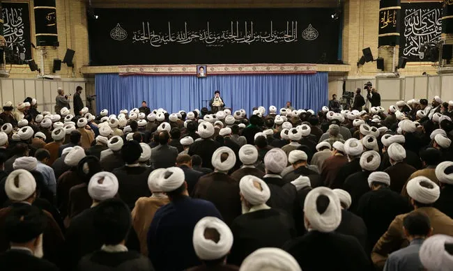 رهبر معظم انقلاب: مقصود آمریکا این است که ما یک چیزی بگوییم، شما قبول کنید +فیلم