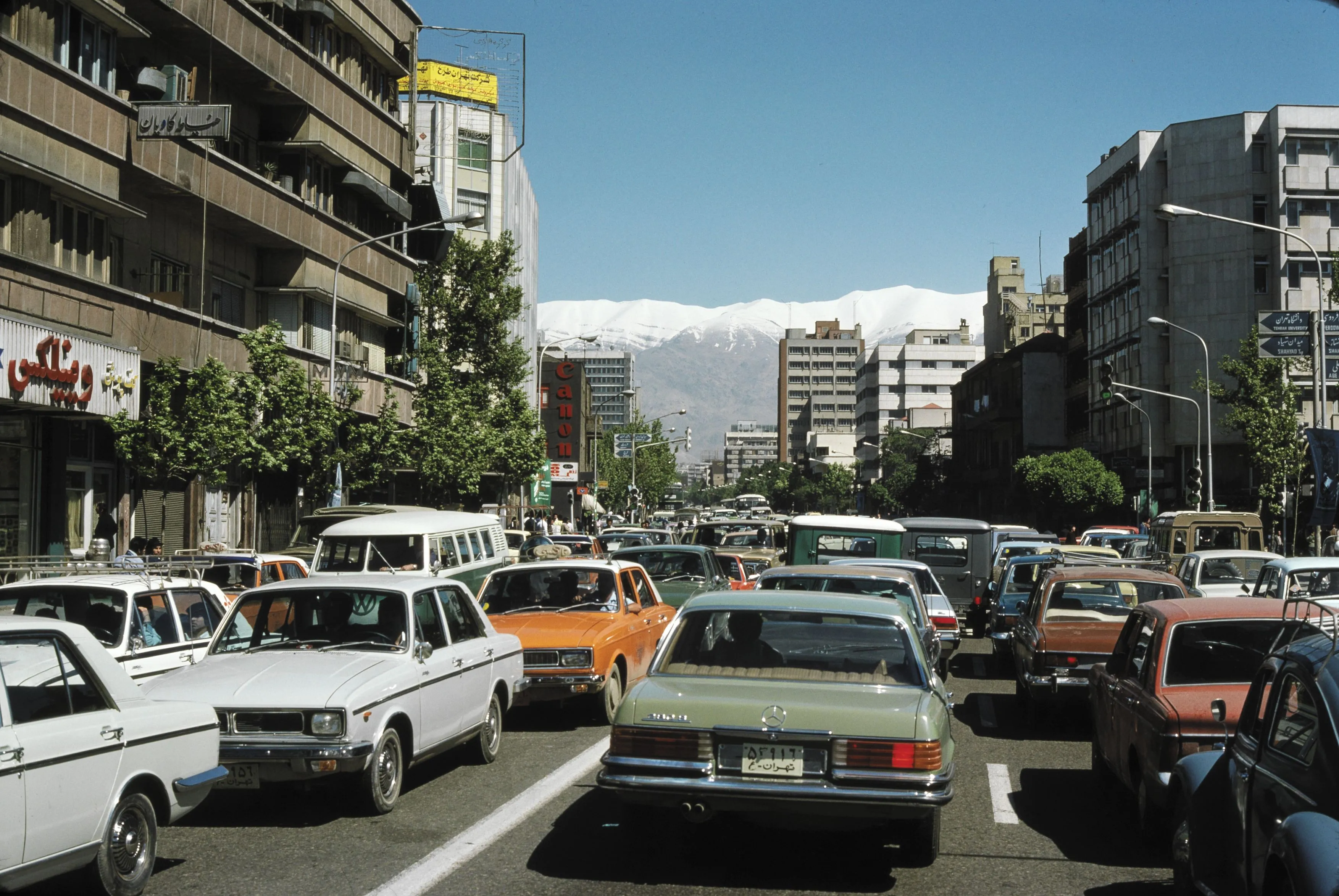 این صفحه آگهی در سال ۱۳۷۸ به شما حس اصحاب کهف را می دهد! + عکس