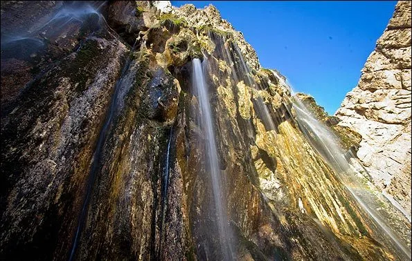 طبیعت زیبای آبشار مارگون سپیدان +عکس