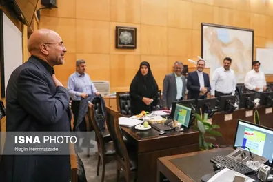 بازدید-قالیباف-از-فرآیند-بررسی-برنامه-های-وزرای-پیشنهادی-در-کمیسیون-ها