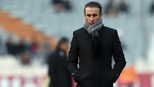 سرمربی پرسپولیس معرفی شد +عکس