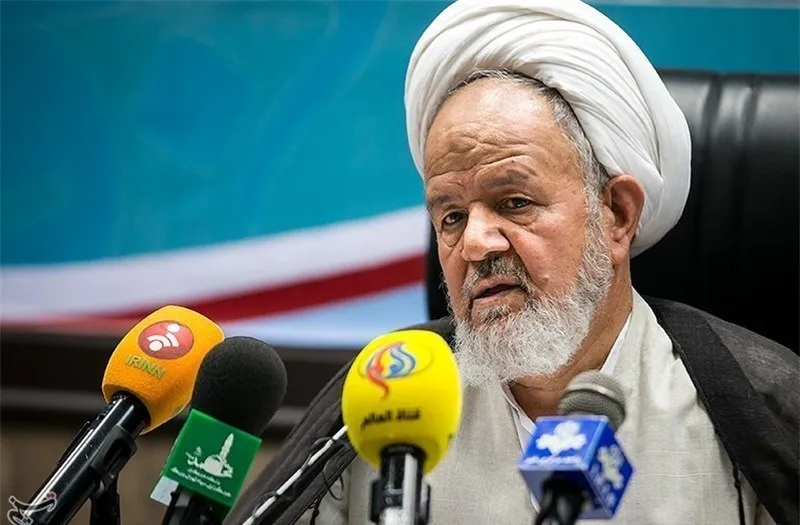 نماینده ولی‌فقیه در سپاه: اگر با کدخدا کنار آمدید از همان‌ها خواهید بود