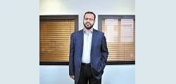 رییس اتحادیه مشاوران املاک: دیوار را خراب می‌کنم!