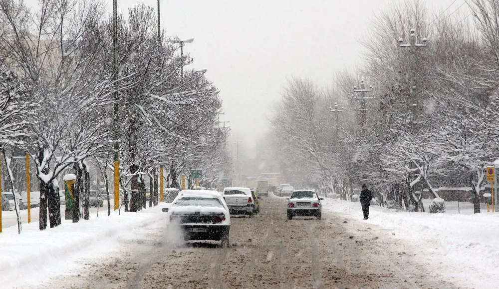 بارش برف و باران در جاده&zwnj;های کشور