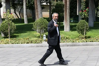 نهاوندیان رفتنی است یا ماندنی؟