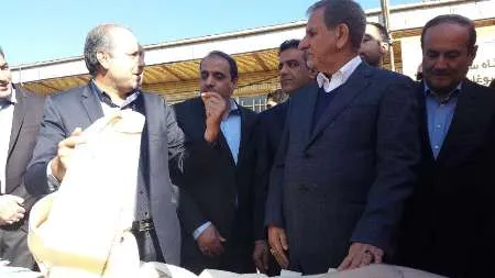 کارخانه تولید چادر مشکی شهرکرد بهره برداری شد