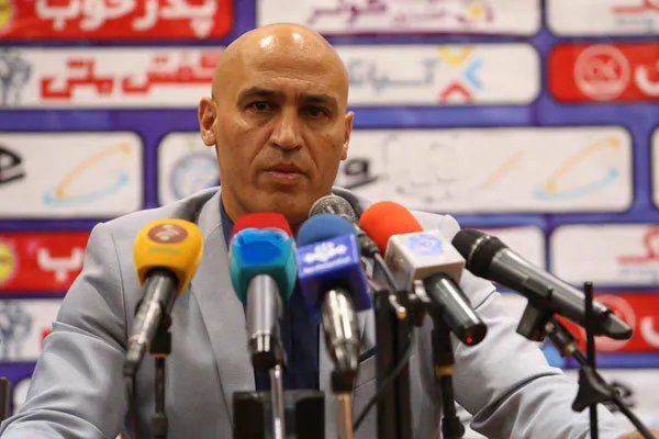 منصوریان: ۴۸ساعت دیگر در خدمت خبرنگاران هستم