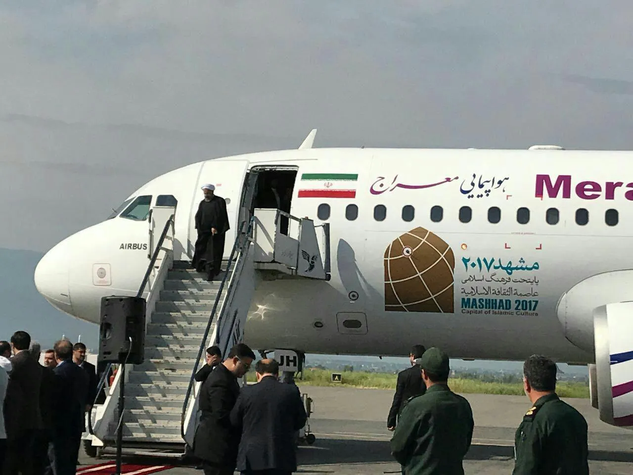 روحانی برای بازدید از معدن یورت وارد گرگان شد