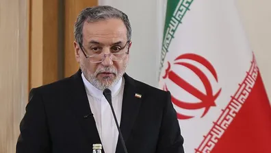زمان-بازگشایی-تنگه-هرمز-همچنان-در-هاله-ای-ابهام-عراقچی-توافق-با-عمان-درباره-مسیر-تردد-است-نه-زمان