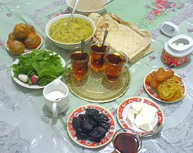 مظنه یک وعده افطاری خانوادگی؟