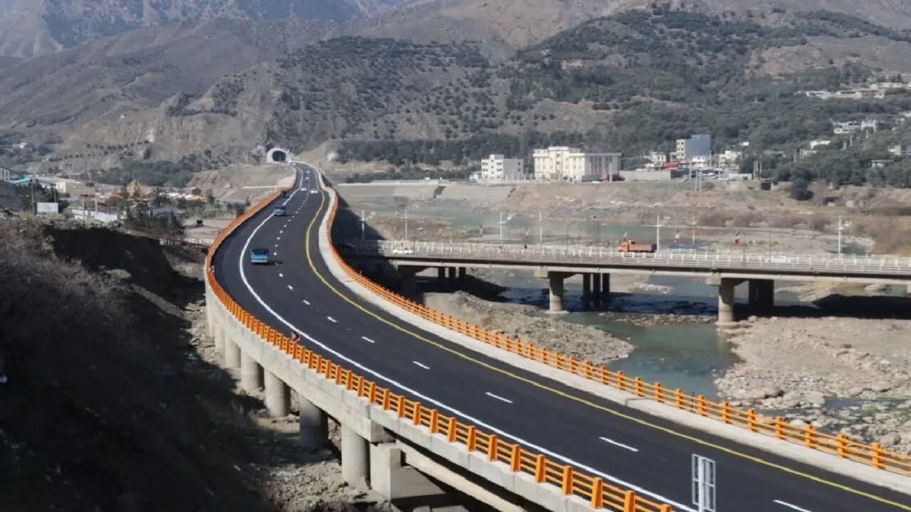 پل آزادراه قزوین - رشت ریخت؟