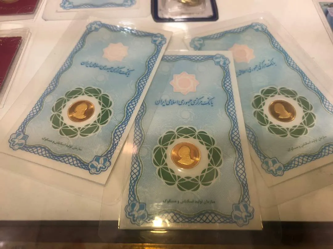 سکه امامی ۸۰هزار تومان ارزان شد/ دلار به ۱۲1۰۰رسید