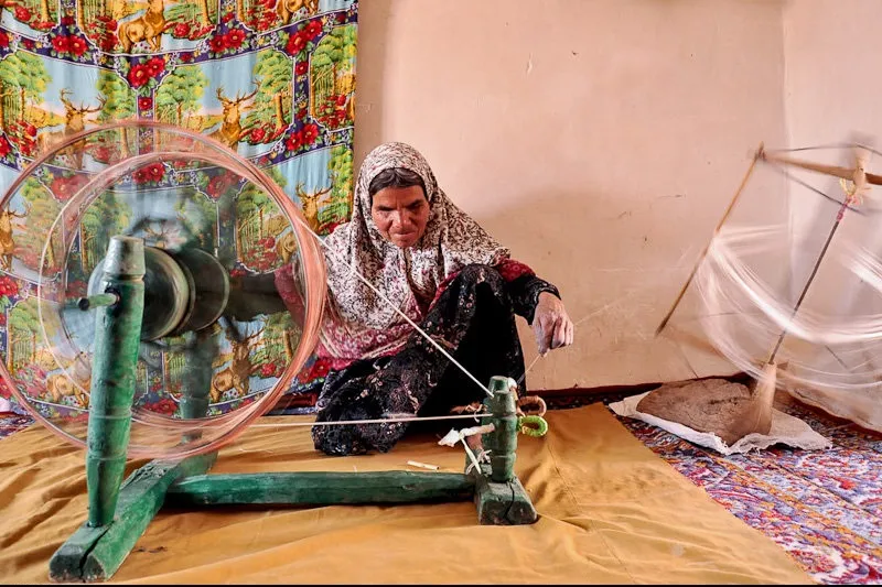 پارچه بافی سنتی در سربیشه