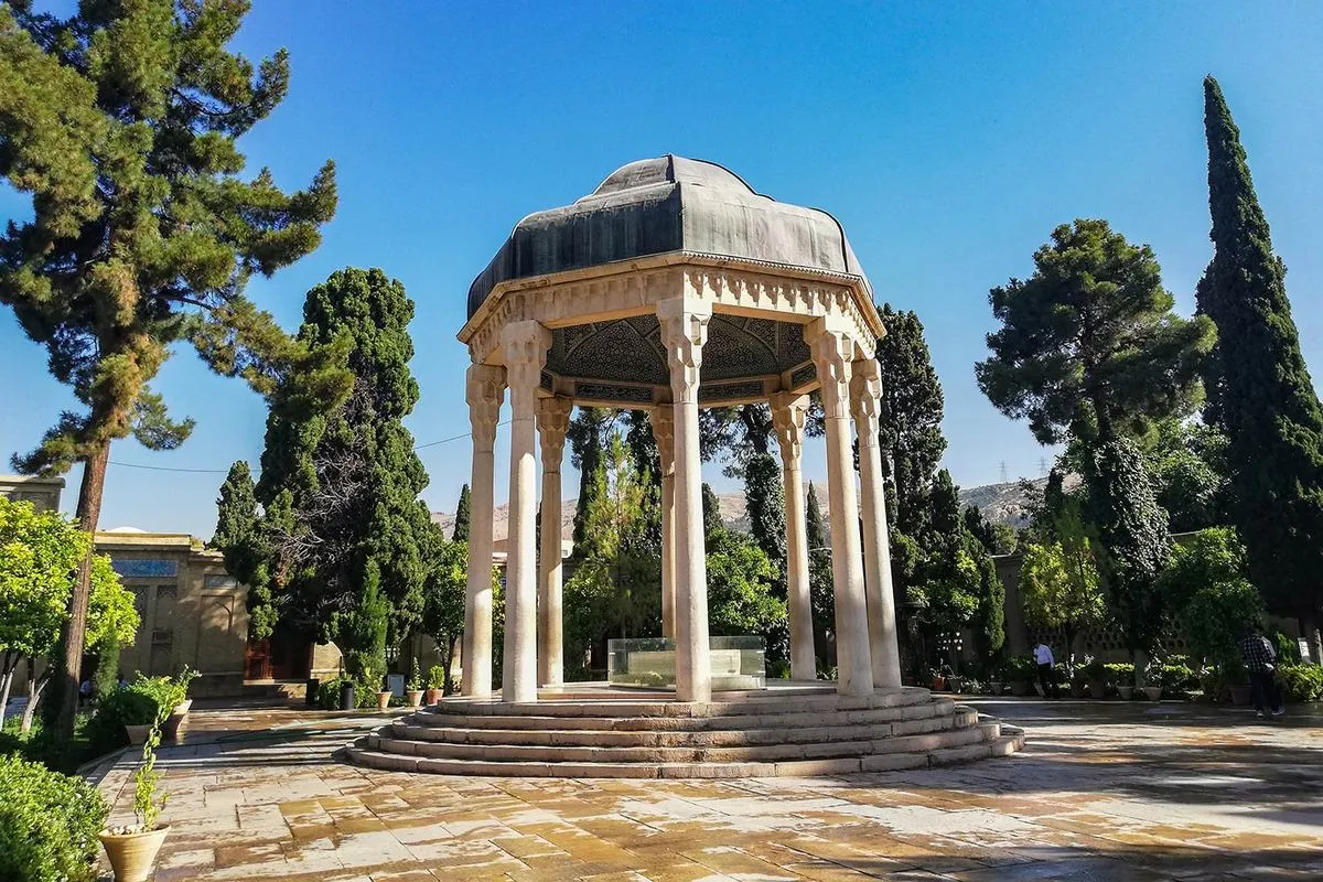 فال حافظ ۲۷ اردیبهشت ماه ۱۴۰۱