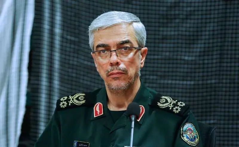 سرلشکر باقری: اسناد دفاع مقدس دیگر دارای طبقه بندی نیست