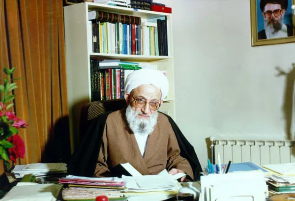 آلبوم خاطرات آیت‌الله مهدوی‌کنی +عکس