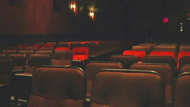 بلای کرونا بر سینما و ضرر ۲۹۰میلیارد تومانی