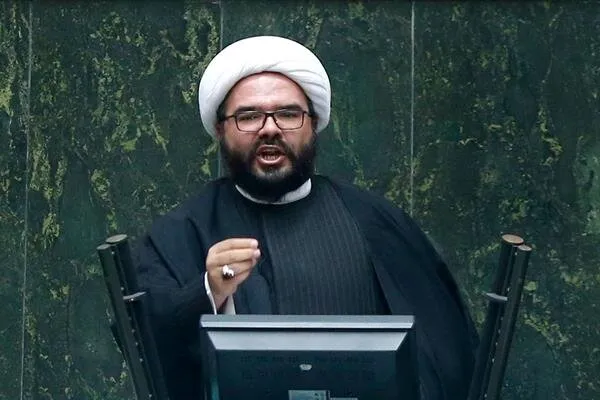 نیک بین: روند مذاکرات در صحن مجلس بررسی شود