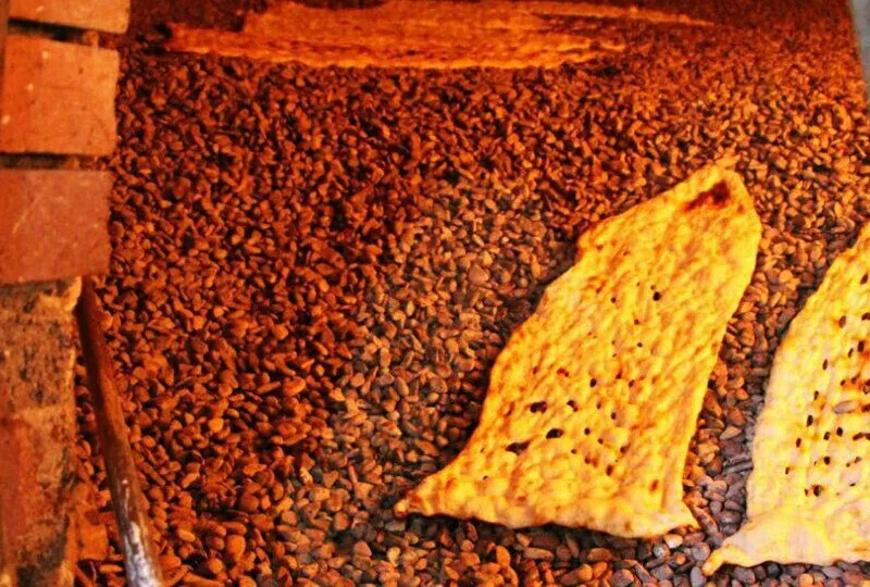اصلاح قیمت نان دولتی بررسی می‌شود