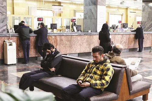 آیا ادغام بانک‌ها می‌تواند به اقتصاد کمک کند؟ / ادغام بانک‌ها گامی برای عبور از چالش‌ بانکی