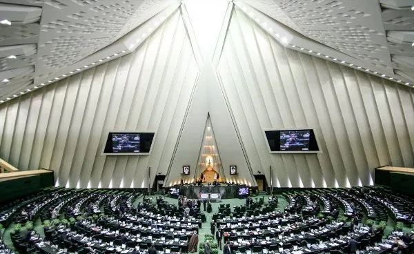 نامه ۱۵۰ نماینده به روحانی درباره بخشش جریمه دیرکرد