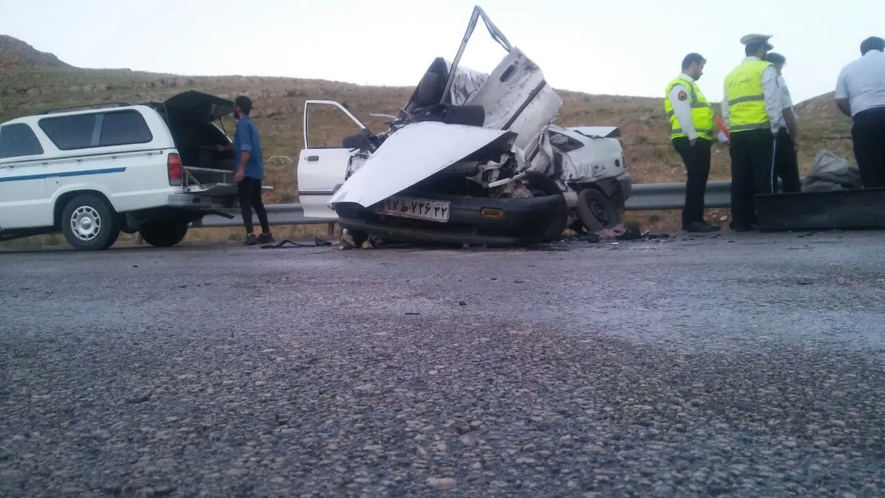 مچاله شدن پراید در تصادف مرگبار با تریلی + فیلم