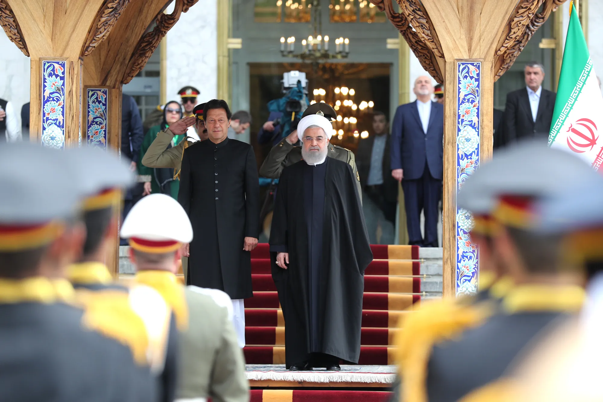 استقبال رسمی روحانی از نخست وزیر پاکستان