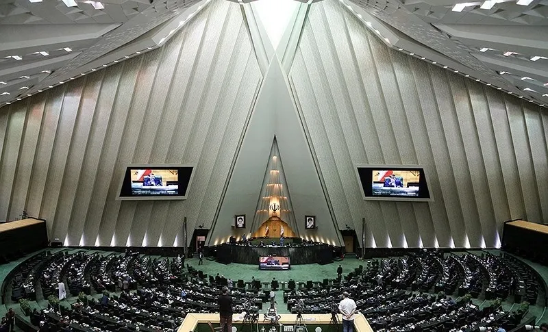 اردکانیان و اسلامی به مجلس گزارش می‌دهند