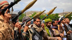 جزئیات عملیات حوثی‌ها برای گرفتن باب‌المندب فاش شد | روایت سی‌ان‌ان از ۳۶ ساعت سرنوشت‌ساز