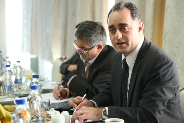 تعریف درست خودروی لوکس بازار سیاه این کالا را از بین می‌برد
