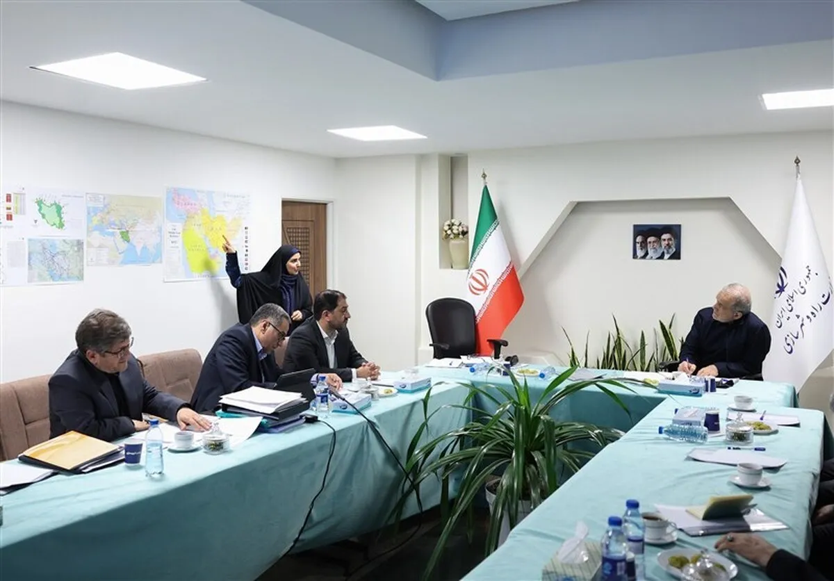 President Stresses Using Neighbors’ Capacity for Transport Development in Iran