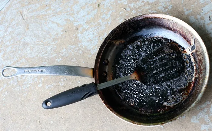 غذای سوخته جان یک زن را گرفت